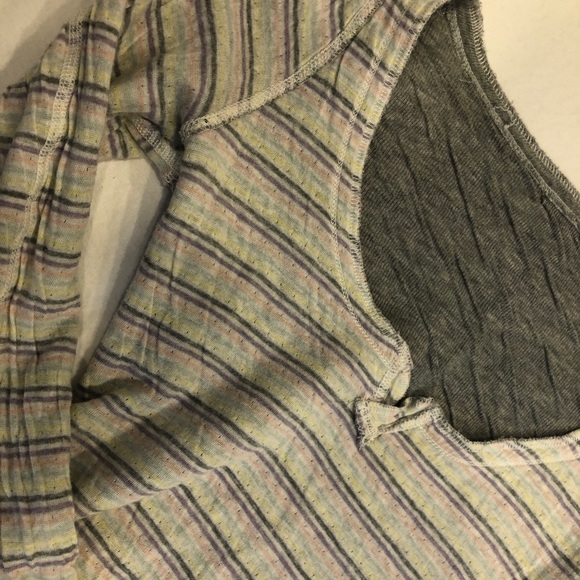 T&a reversible long sleeve - Picture 3 of 4